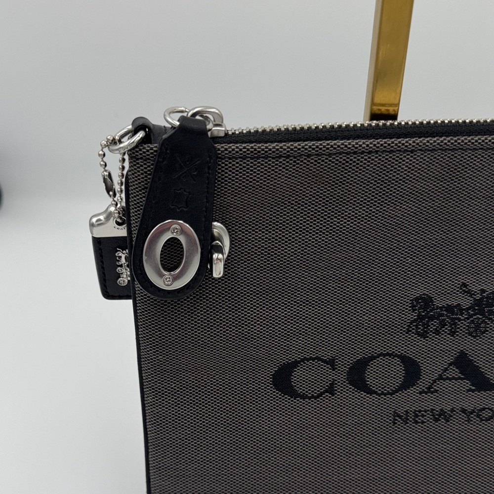 Coach 1941 Charcoal Twist lock Clutch / Pouch - Picture 4 of 11